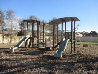 Swan Park Reserve Playground
